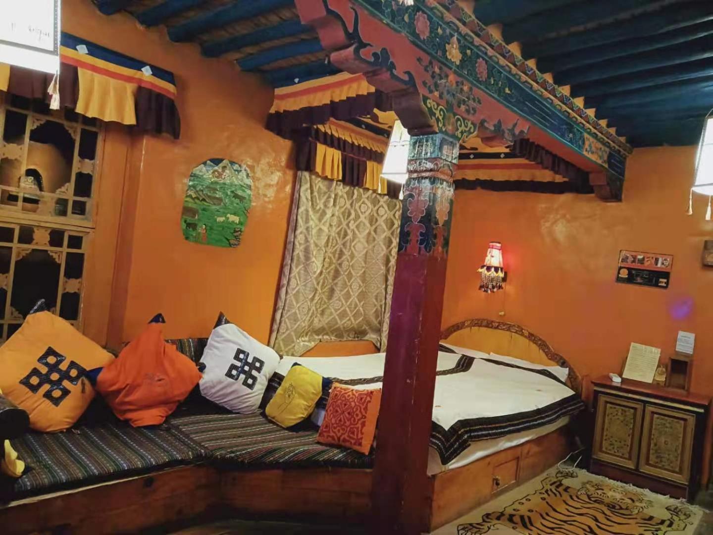 Shambhala Palace Hotel Lhasa Exterior foto