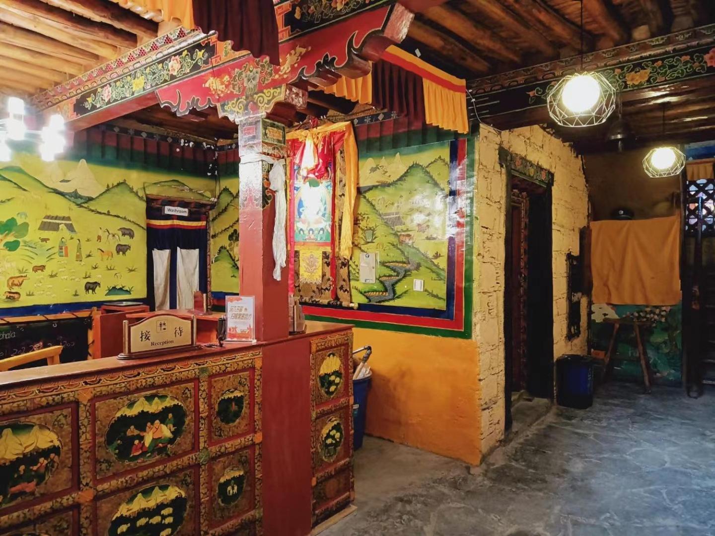 Shambhala Palace Hotel Lhasa Exterior foto