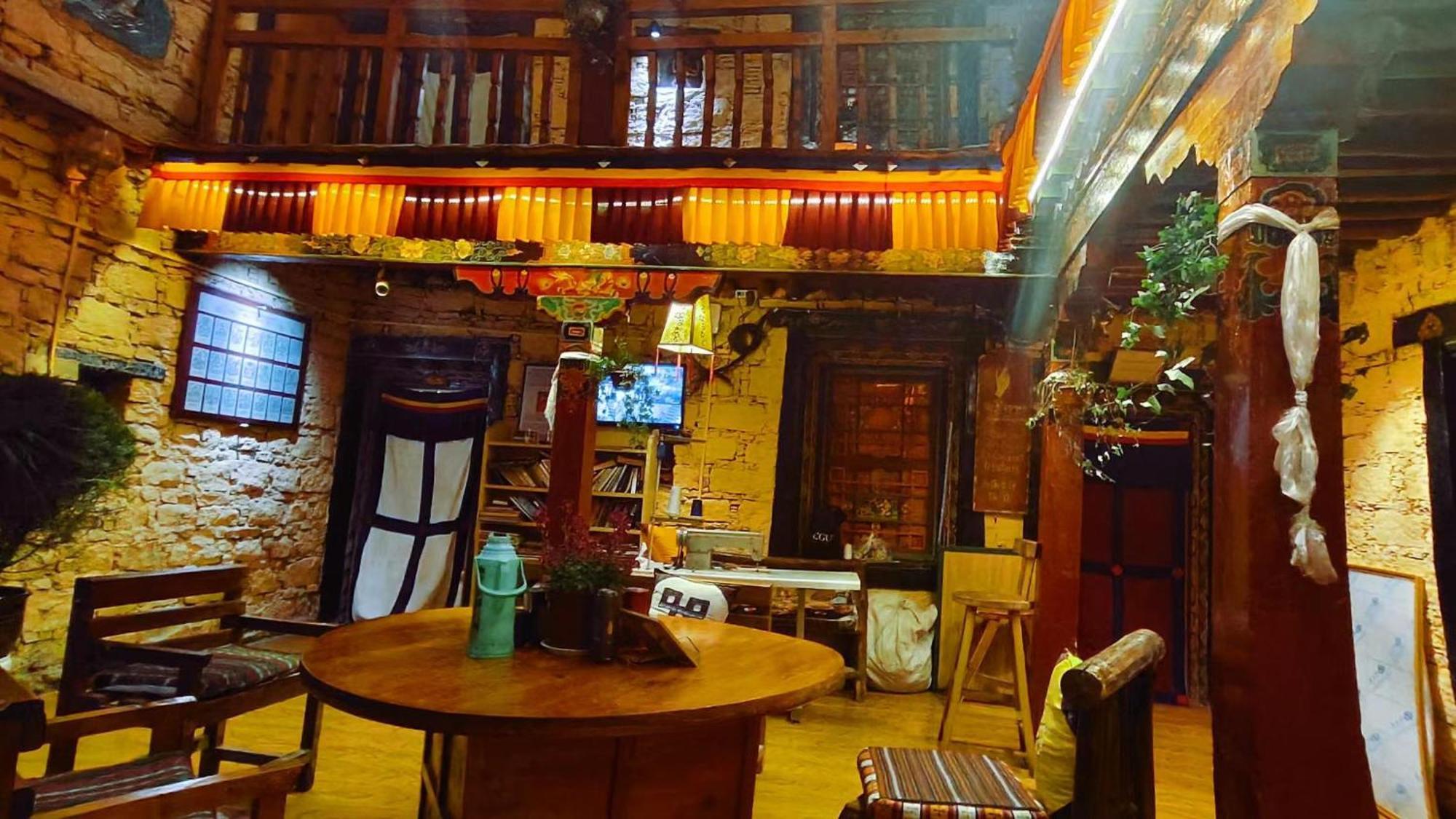 Shambhala Palace Hotel Lhasa Exterior foto